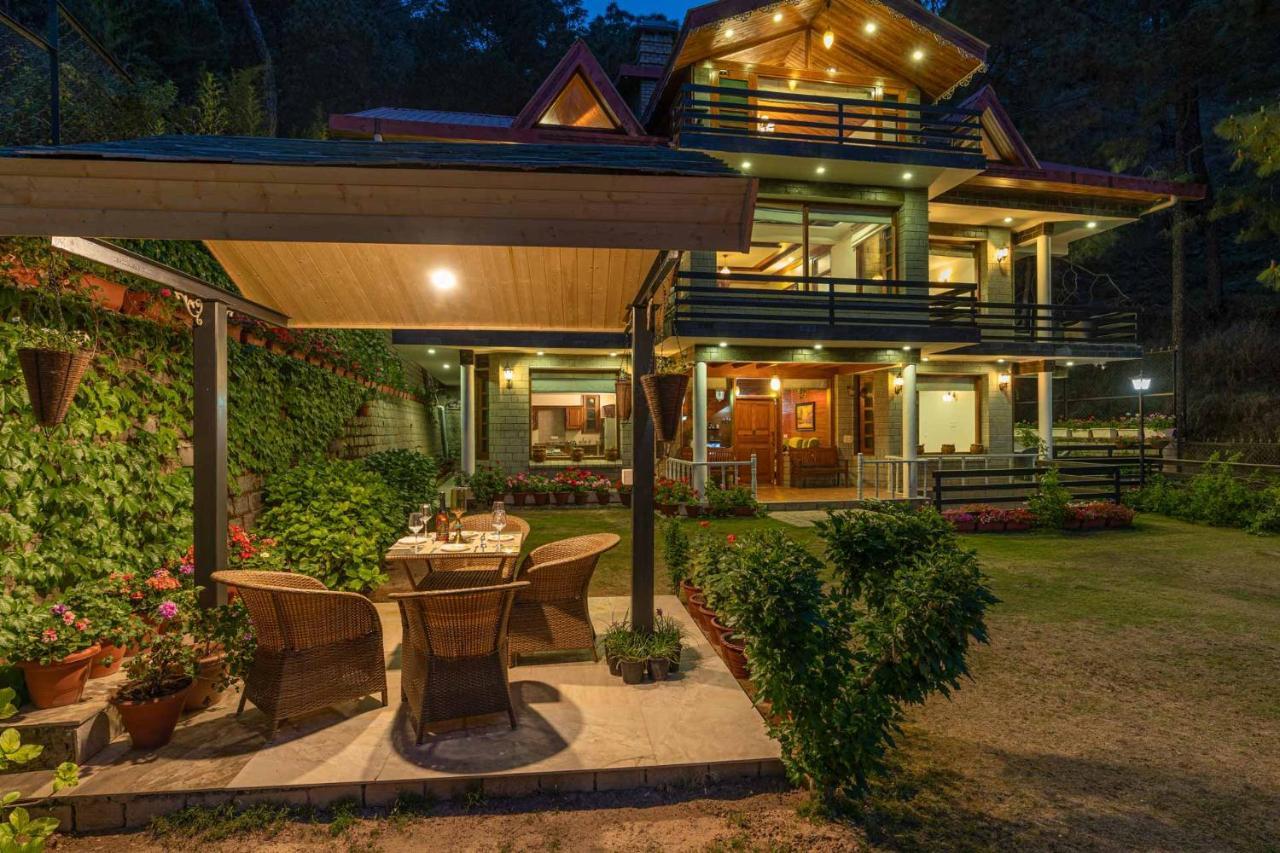 Stayvista At Floradale W Jacuzzi & Wood-Fire Pizza Kasauli Eksteriør billede