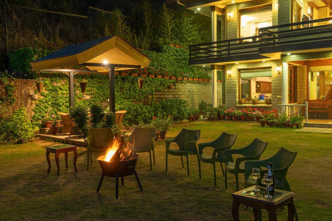 Stayvista At Floradale W Jacuzzi & Wood-Fire Pizza Kasauli Eksteriør billede