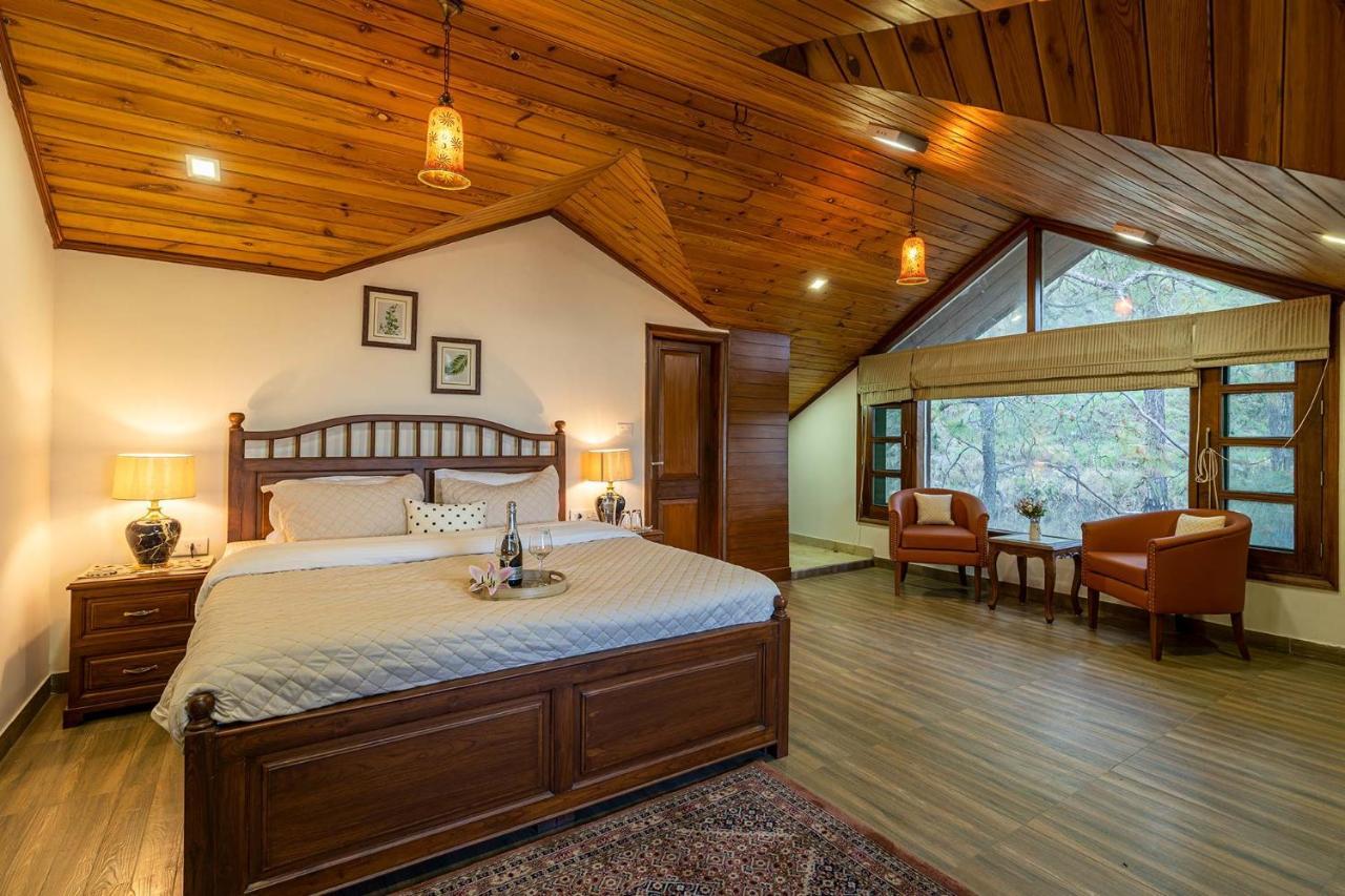 Stayvista At Floradale W Jacuzzi & Wood-Fire Pizza Kasauli Eksteriør billede