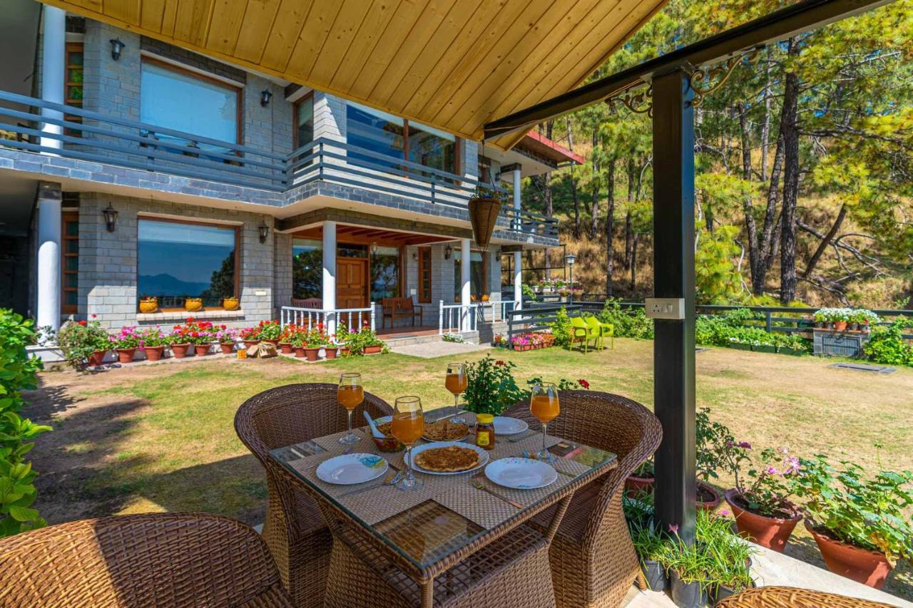 Stayvista At Floradale W Jacuzzi & Wood-Fire Pizza Kasauli Eksteriør billede